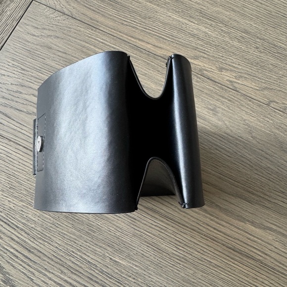 Georgia Tech▪️Leather Wine Holder - Picture 8 of 9